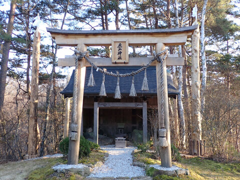 3.221202鹿山神社（全景）.JPG