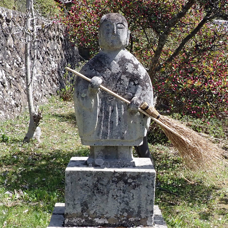 諏訪地方の個性的な石仏